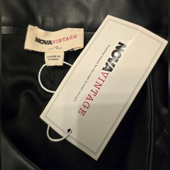 NWT Fashion Nova Vintage Demi Faux Leather Mini Skirt with shorts underneath - Picture 6 of 8